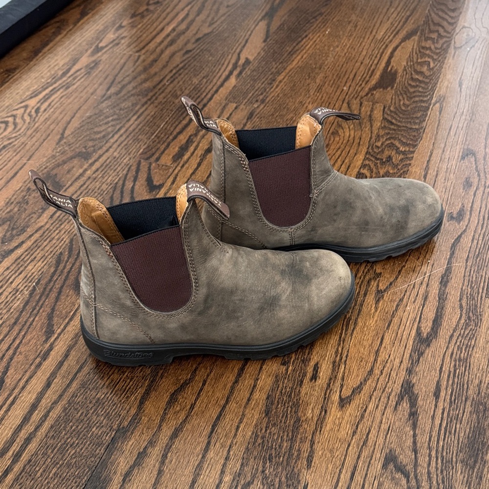 Blundstone Dark Brown Chelsea Boots